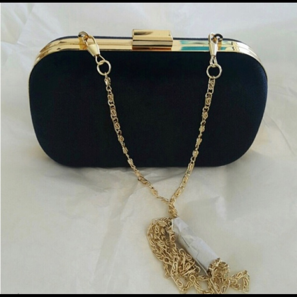 Carmen Marc Valvo velvet clutch w/crossbody strap